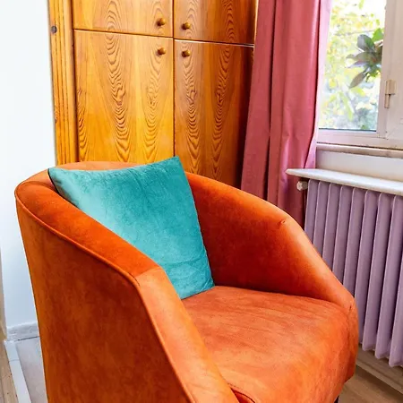 Colorful Home With Central Location Near Popular Spots In Sisli